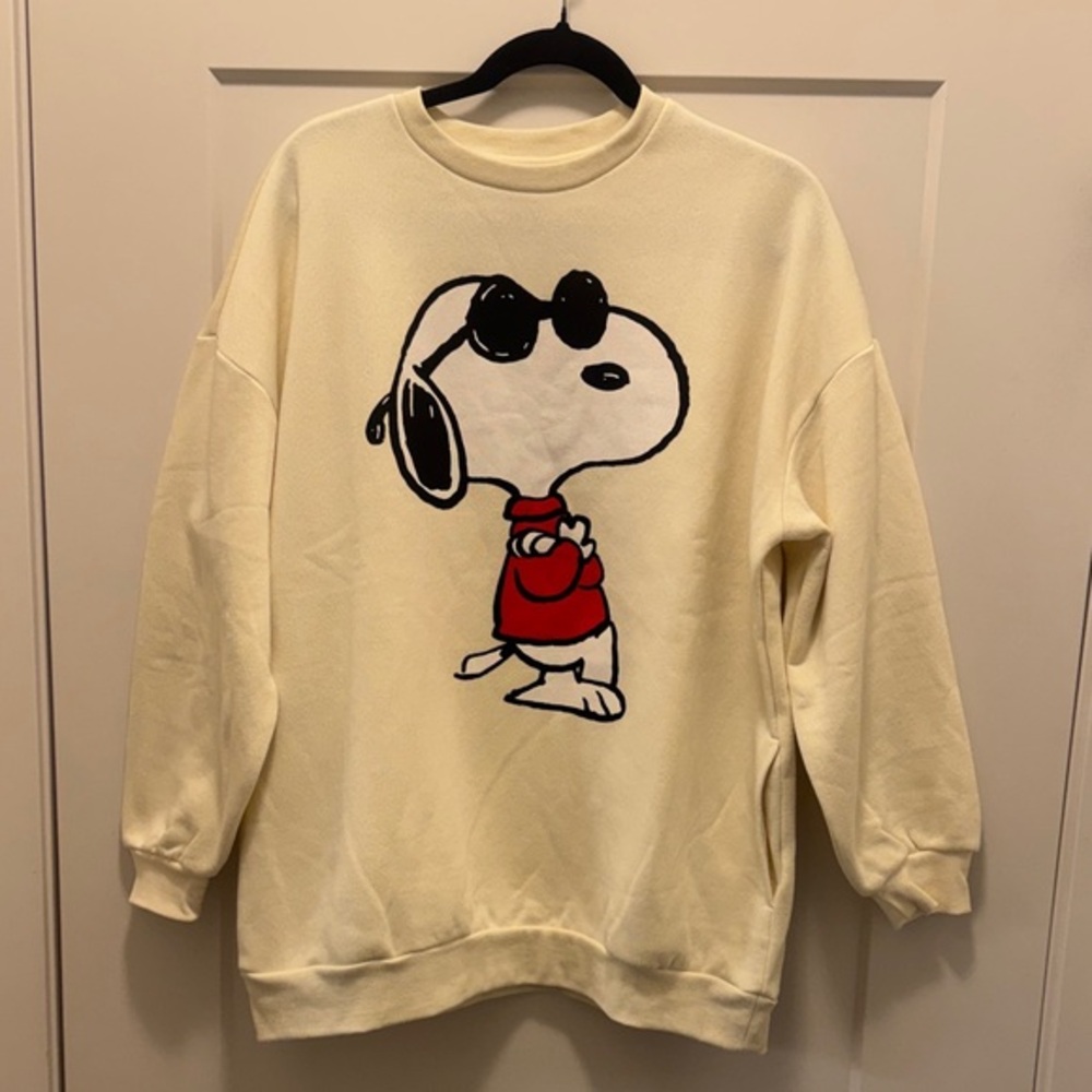 🆕 Sinsay Oversized Snoopy and Woodstock Sweatshirt. S. NWOT! 💥💥